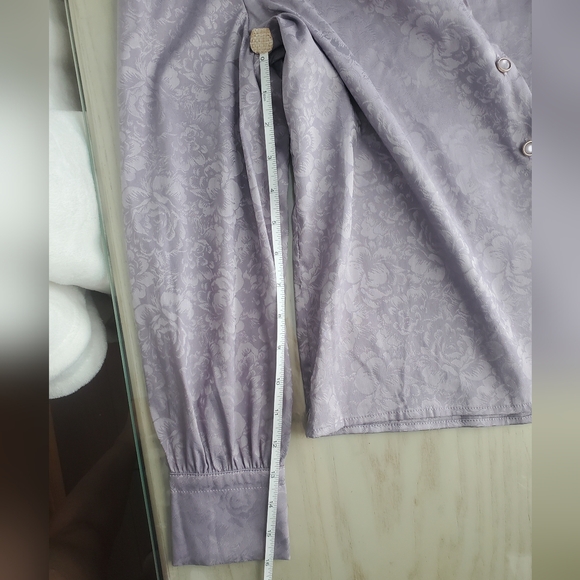 Simple Retro Blouse - Picture 7 of 12